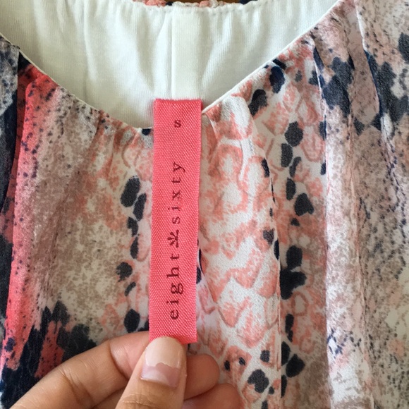 Eight sixty snake print dress. Size small - Picture 4 of 4